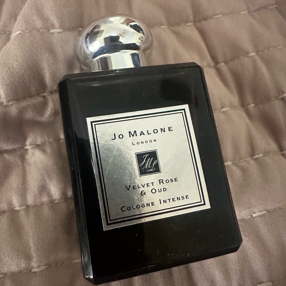 Jo Malone Velvet Rose & Oud Cologne Intense - Black and Silver